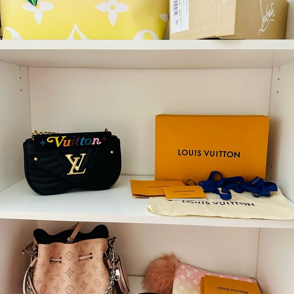 New Wave Chain Bag - Picture 8 of 10